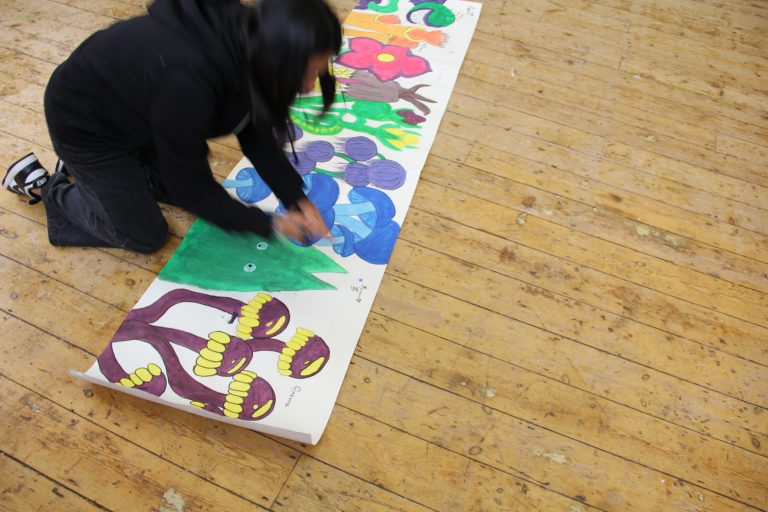 Team painting for play